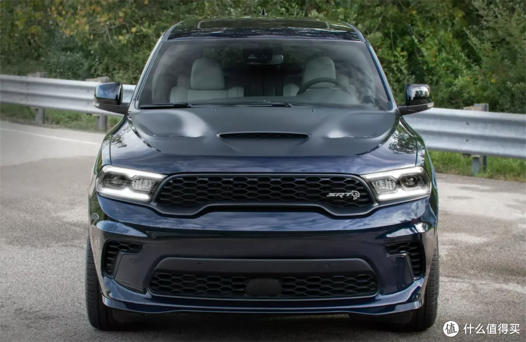 道奇Durango SRT“地狱猫”：力量与奢华的完美结合-图2