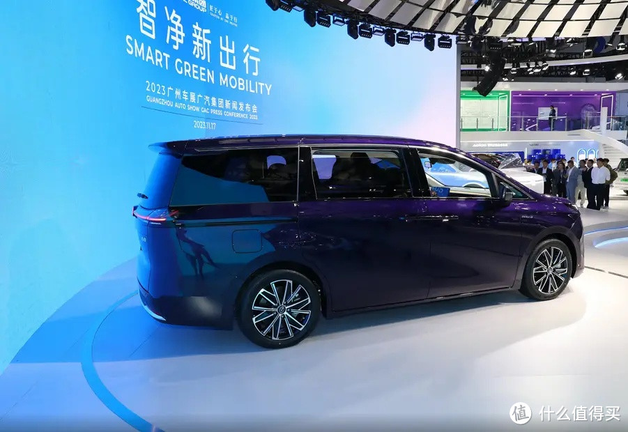 综合续航1200公里,20.98万起的插混MPV,还有二排通风按摩?-图2 综合续航1200公里,20.98万起的插混MPV,还有二排通风按摩?-图2