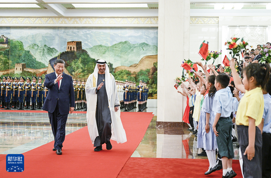 习近平同阿联酋总统穆罕默德会谈-图6