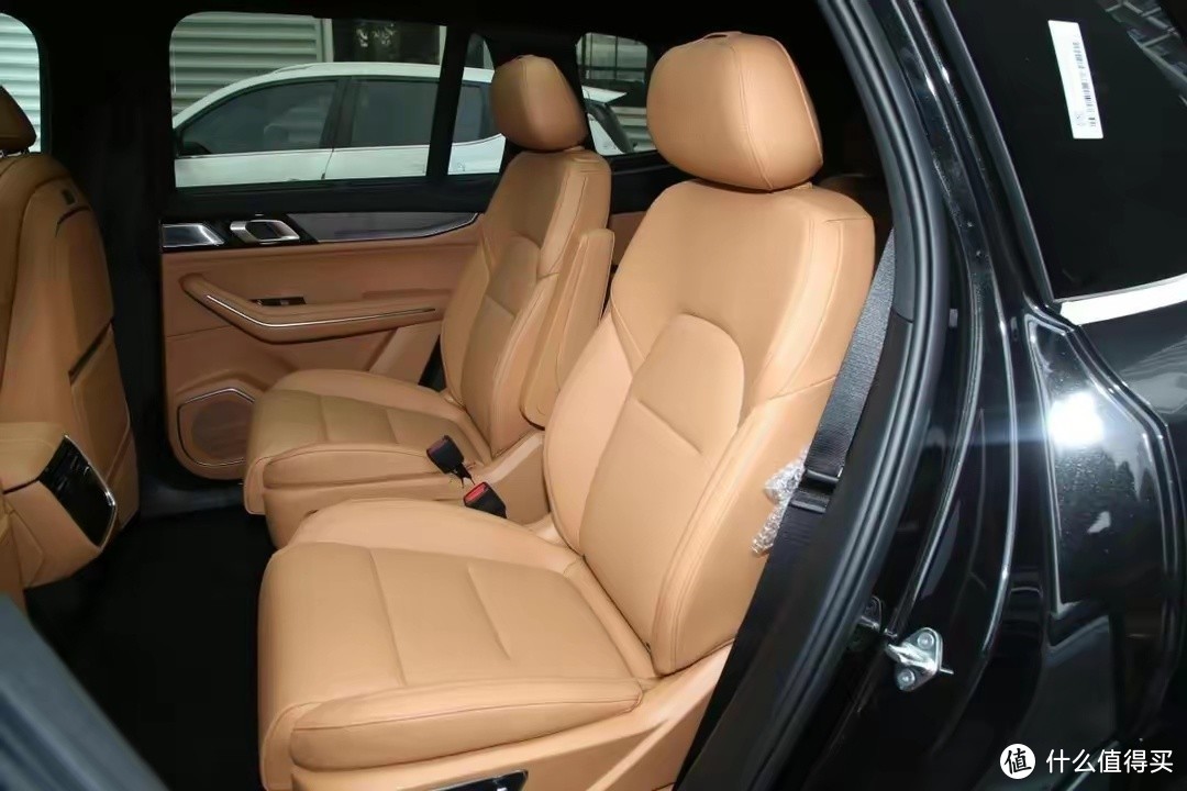 全系三电机、4秒级破百,比XC90更豪华,领克09 EM-P有多卷?-图5 全系三电机、4秒级破百,比XC90更豪华,领克09 EM-P有多卷?-图5