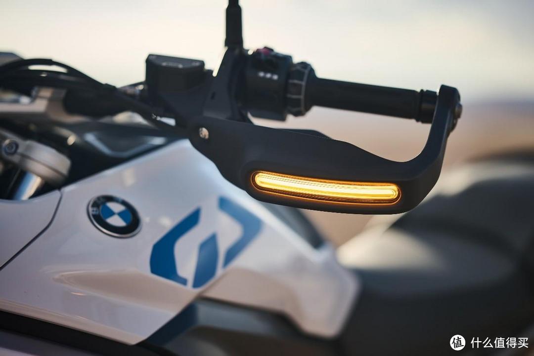 新款BMW R 1300 GS:新款水平对置发动机和悬架,重量更轻,性能提升-图3 新款BMW R 1300 GS:新款水平对置发动机和悬架,重量更轻,性能提升-图3