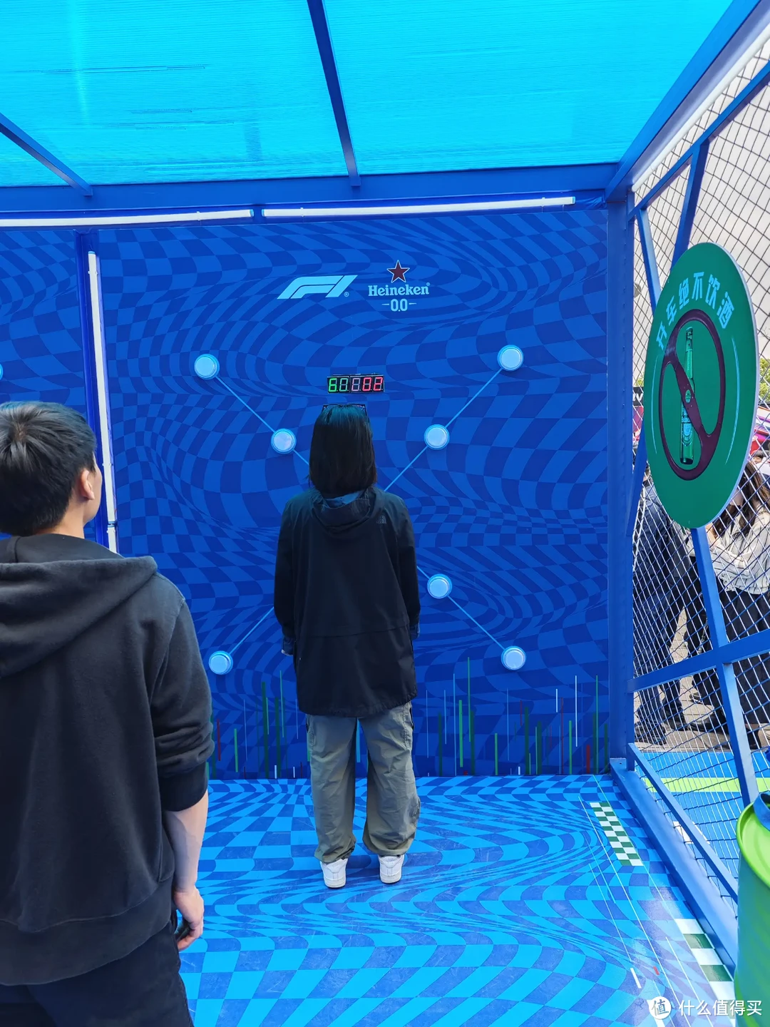 和嘉实多一起在现场为中国首位F1车手周冠宇助威！-图28