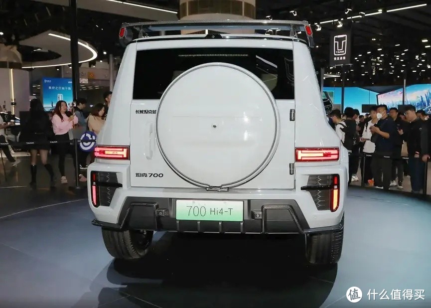 预售价直接来到70万,3.0T V6插混+三把锁,这车真的贵?-图1 预售价直接来到70万,3.0T V6插混+三把锁,这车真的贵?-图1