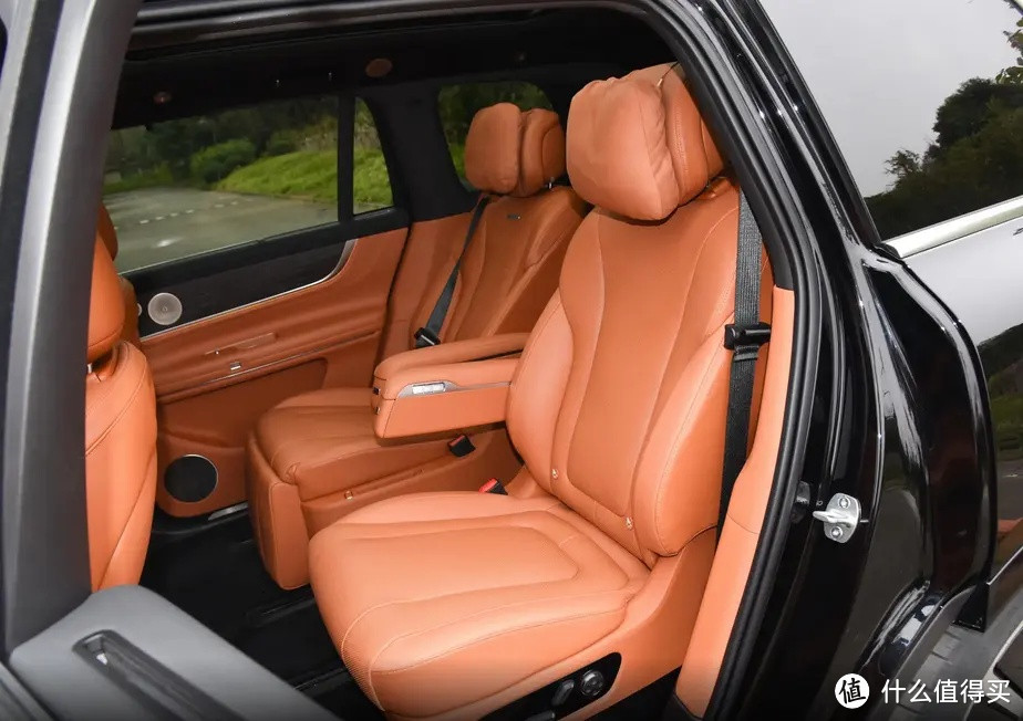 大型SUV,46.98万起,可选增程/纯电,华为赋能卖得过理想L9吗?-图4 大型SUV,46.98万起,可选增程/纯电,华为赋能卖得过理想L9吗?-图4