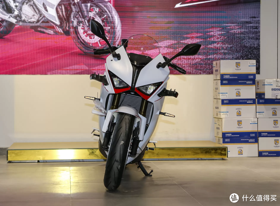 爱酱谈车 篇二十四:3月车型人气榜,国产仿赛热度居高不下,春风钱江独占鳌头-图7 爱酱谈车 篇二十四:3月车型人气榜,国产仿赛热度居高不下,春风钱江独占鳌头-图7