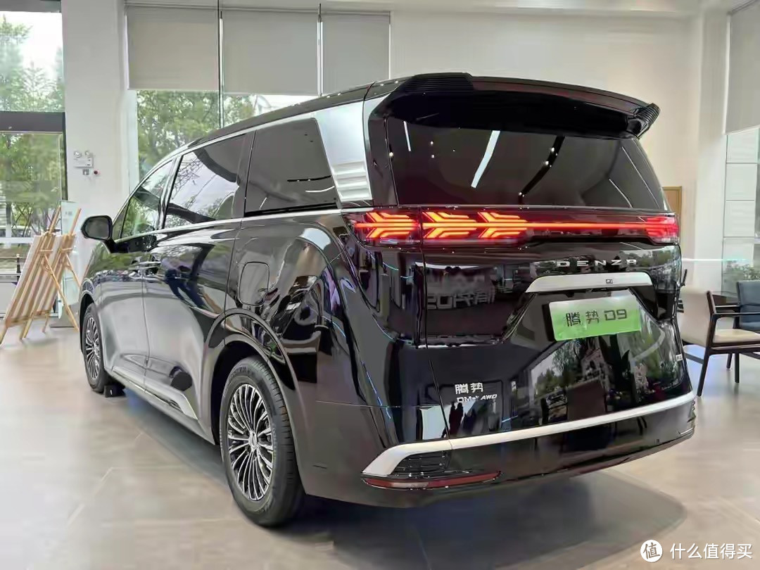 丰田赛那和腾势D9该怎么选?-图8 丰田赛那和腾势D9该怎么选?-图8