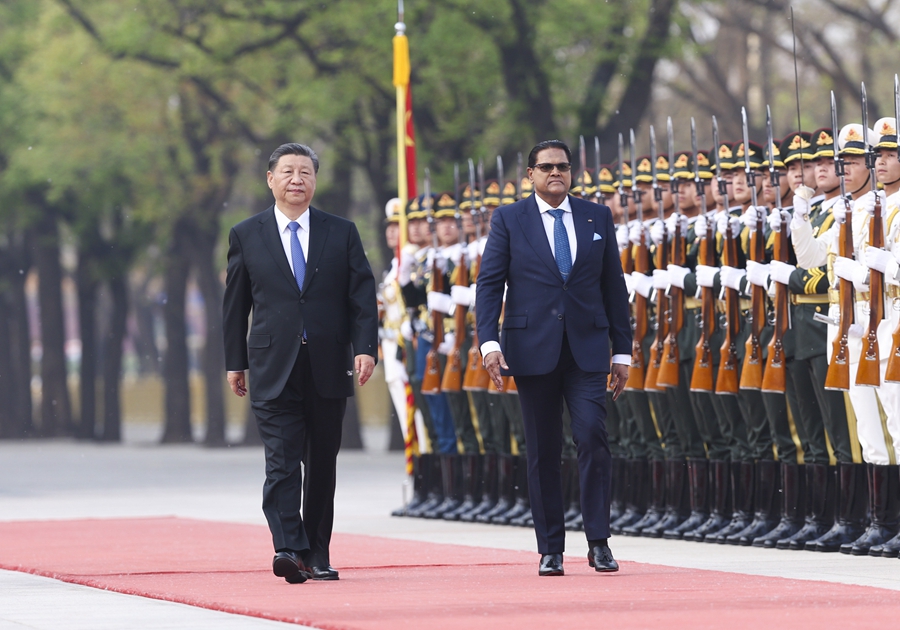 习近平同苏里南总统单多吉会谈-图4