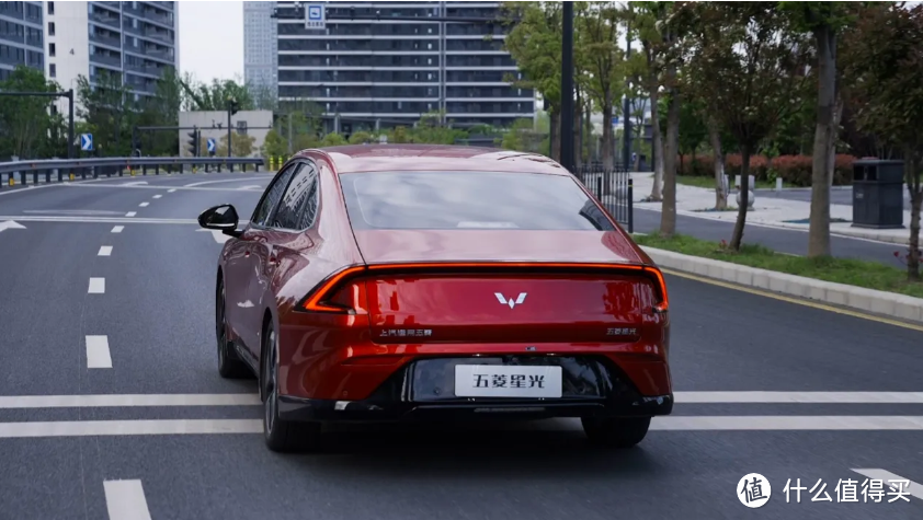 价格不到Model 3的一半,510km+2C快充,五菱星光值得入手吗?-图5 价格不到Model 3的一半,510km+2C快充,五菱星光值得入手吗?-图5