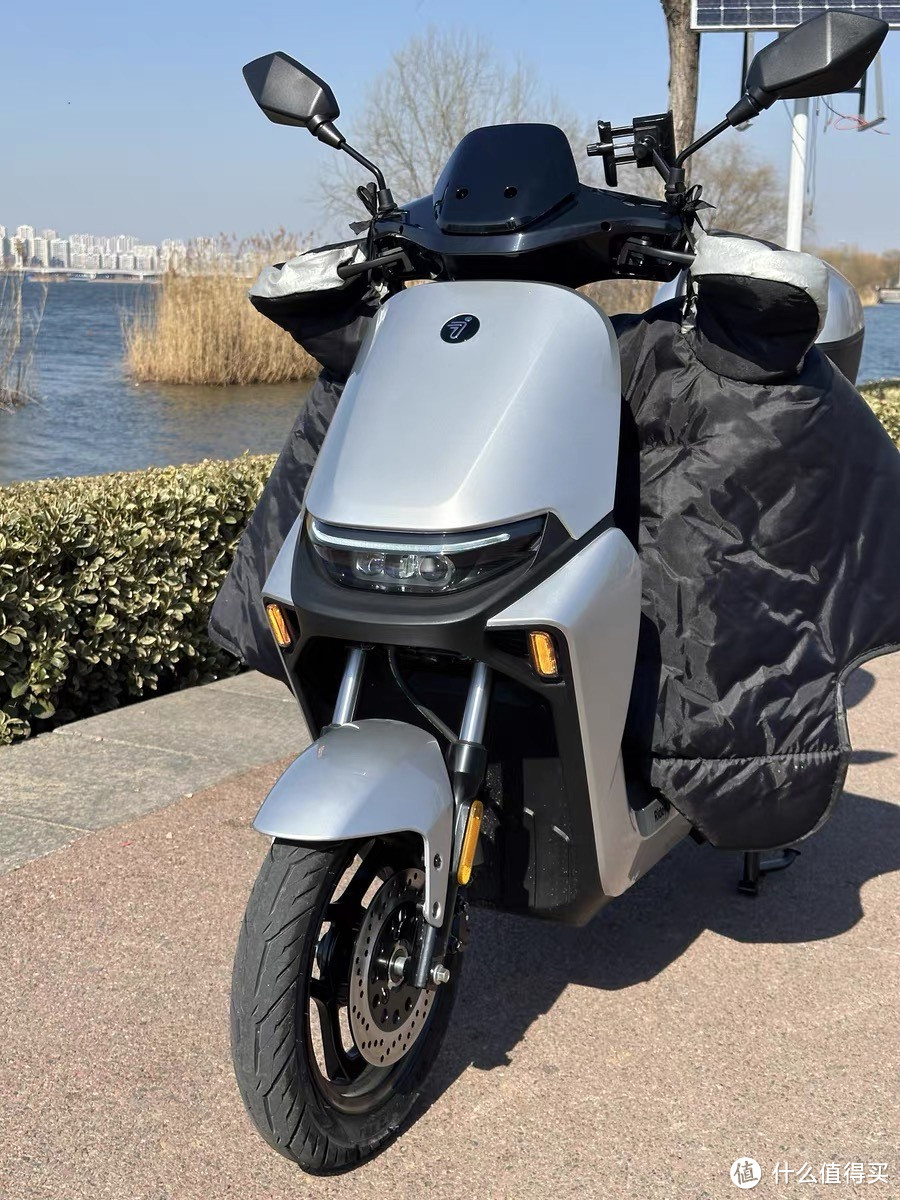 畅享自由,九号电动 M95C 电动摩托车,你的理想之选-图3 畅享自由,九号电动 M95C 电动摩托车,你的理想之选-图3