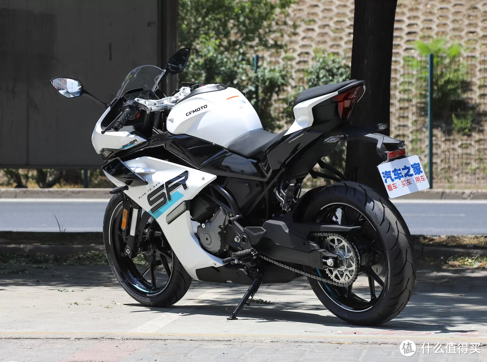爱酱谈车 篇二十四:3月车型人气榜,国产仿赛热度居高不下,春风钱江独占鳌头-图11 爱酱谈车 篇二十四:3月车型人气榜,国产仿赛热度居高不下,春风钱江独占鳌头-图11