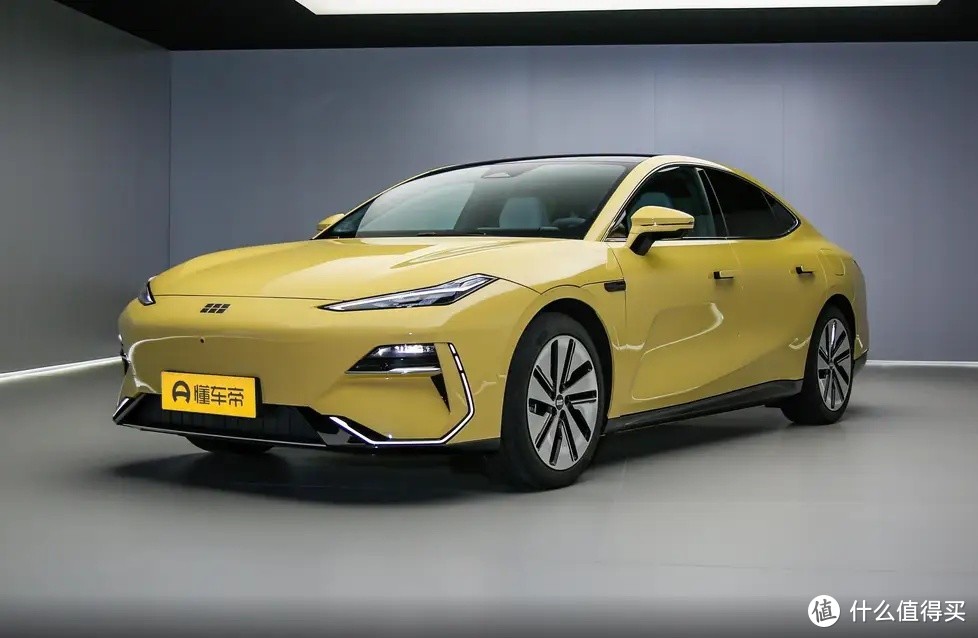 预售18.8万元起,吉利银河E8将于1月上市,对标汉EV能行吗?-图7 预售18.8万元起,吉利银河E8将于1月上市,对标汉EV能行吗?-图7