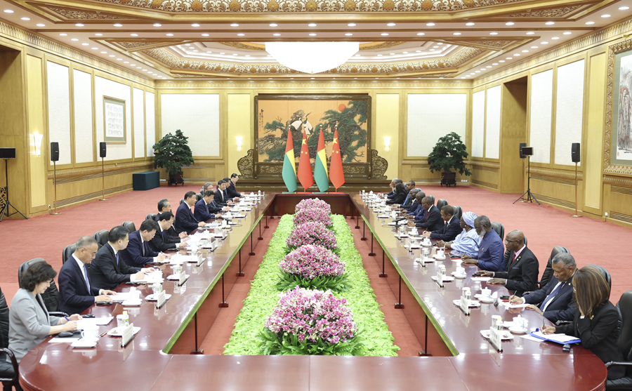 习近平同几内亚比绍总统恩巴洛会谈-图2