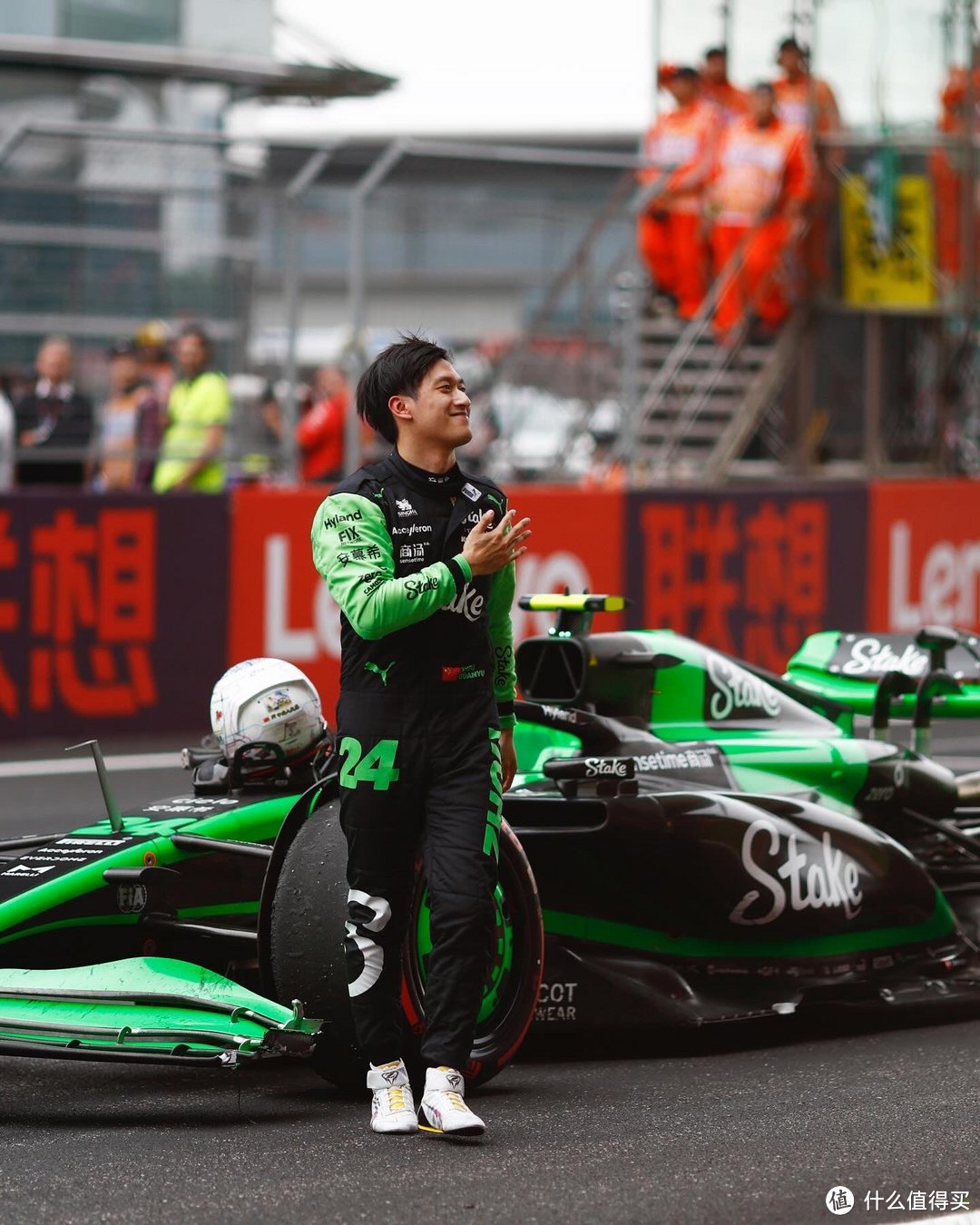 和嘉实多一起在现场为中国首位F1车手周冠宇助威！-图44