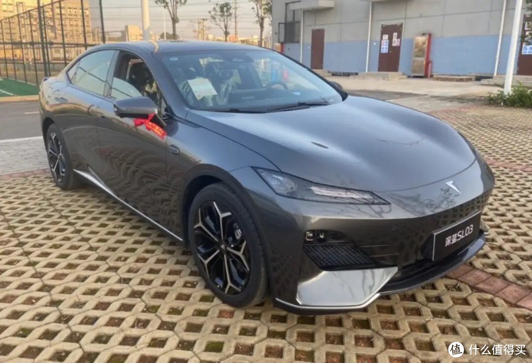 长安深蓝SL03解析:14.59万起颜值“能打”,哪些配置实用性高?-图1 长安深蓝SL03解析:14.59万起颜值“能打”,哪些配置实用性高?-图1