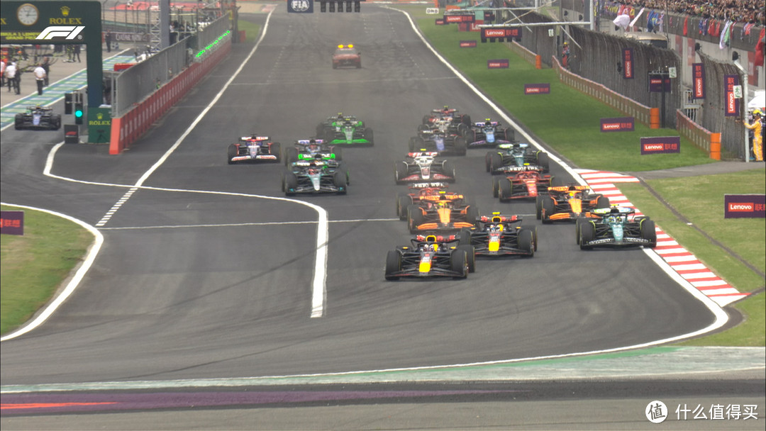 和嘉实多一起在现场为中国首位F1车手周冠宇助威！-图39