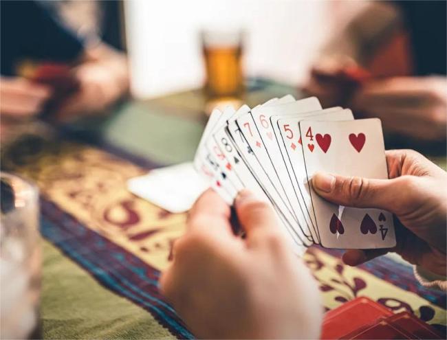 掼蛋爆火，白酒营销有新招了？-图1