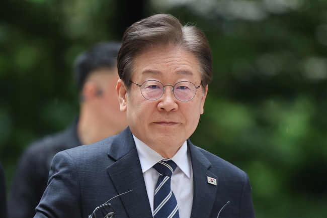 李在明再次当选韩国最大在野党共同民主党党首-图1